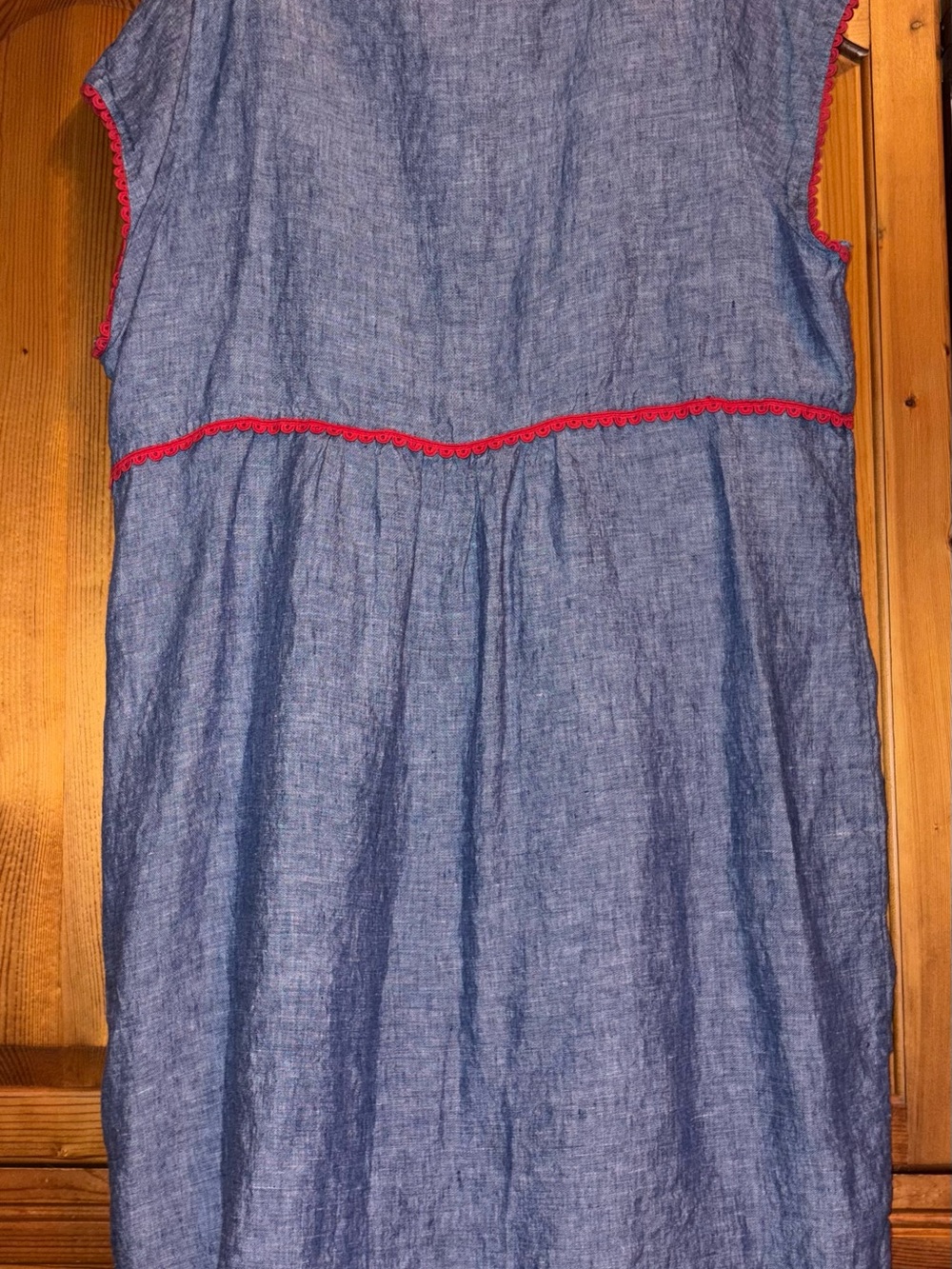 Boden Blue Chambray Sheath Dress with Red Floral Embroidery 18L - Picture 4 of 4